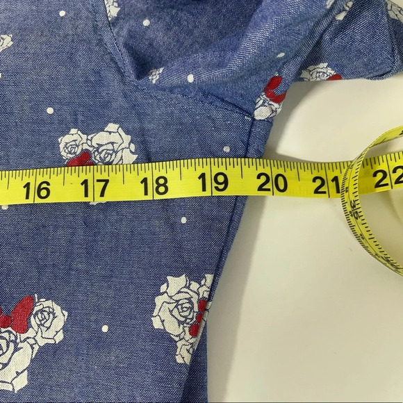 Disney 100% Cotton Blue Rose Minnie Mouse Button Down Shirt Medium Women’s - Picture 7 of 11